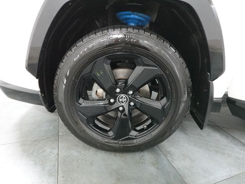 Used 2019 Toyota RAV4 XSE w/ XSE Weather Package AWD/4WD image 37