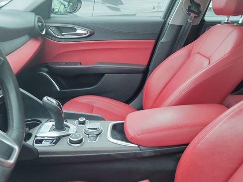 Used 2021 Alfa Romeo Giulia Ti w/ Nero Edizione RWD image 5