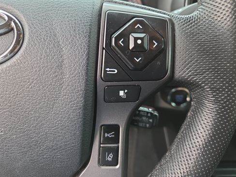 Certified 2020 Toyota Tacoma TRD Off-Road w/ TRD Premium Off Road Package AWD/4WD image 27