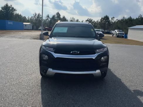 Used 2023 Chevrolet TrailBlazer LT image 3