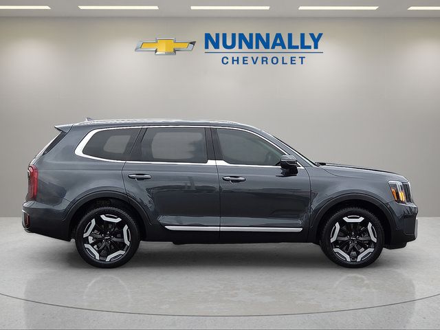 Used 2024 Kia Telluride S w/ S Sunroof Package FWD image 6