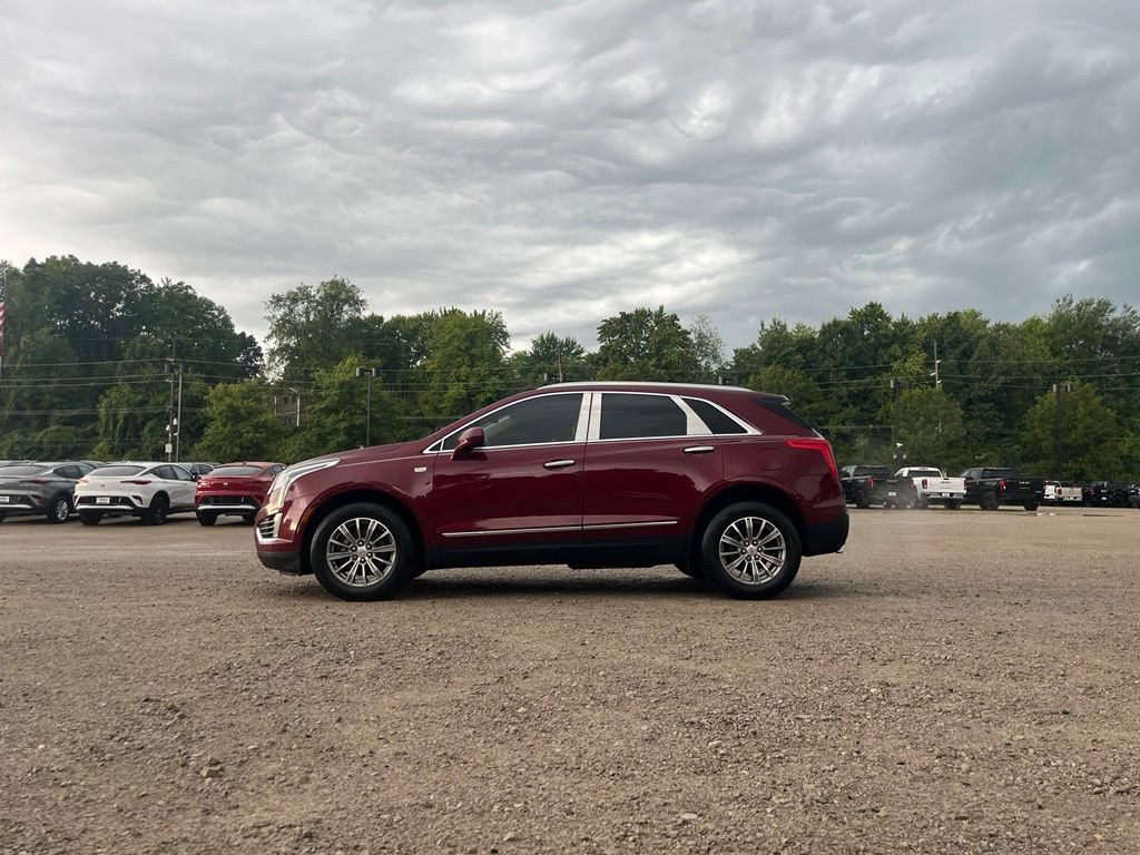 Used 2018 Cadillac XT5 Luxury w/ Driver Awareness Package FWD image 17