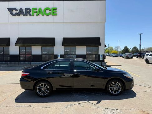 Used 2016 Toyota Camry SE FWD image 16