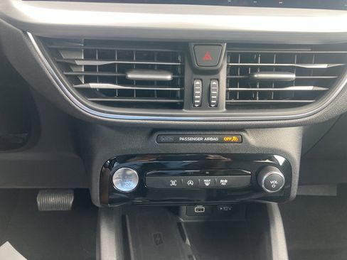 Used 2025 Ford Escape Platinum AWD/4WD image 27