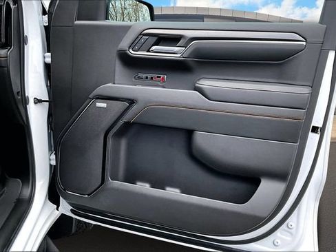 Used 2024 GMC Sierra 1500 AT4 w/ Technology Package image 16