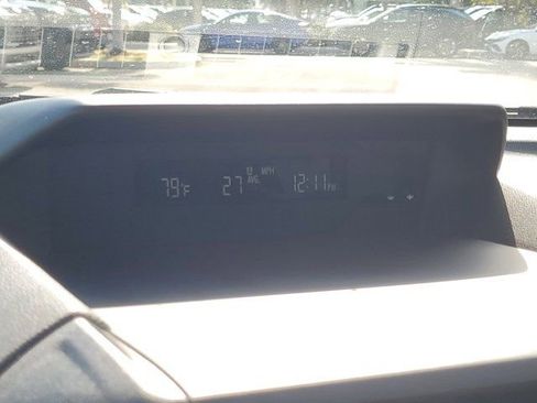 Used 2018 Subaru Crosstrek 2.0i Premium w/ Eyesight System image 25