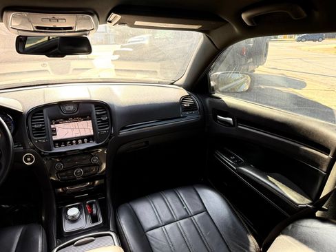 Used 2016 Chrysler 300 S RWD image 25