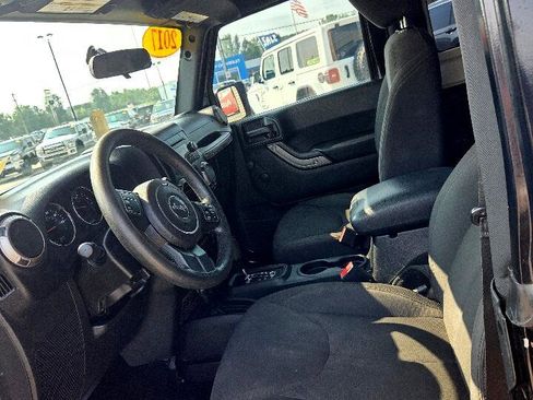 Used 2017 Jeep Wrangler Sport image 9
