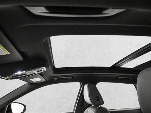 Used 2025 Audi Q5 Premium w/ Convenience Package image 16