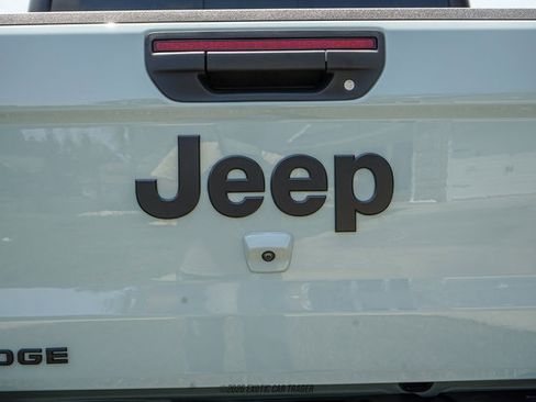 Used 2023 Jeep Gladiator Sport AWD/4WD image 53