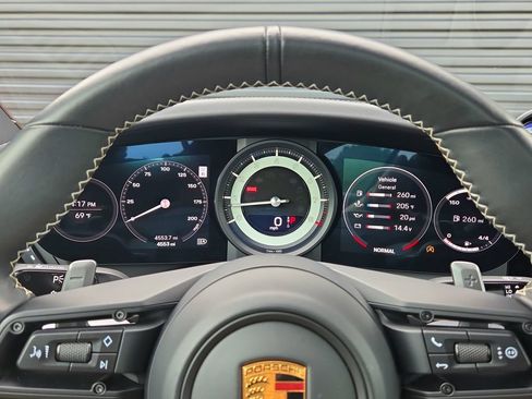 Certified 2022 Porsche 911 Carrera 4S AWD/4WD image 11