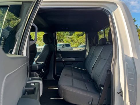 Used 2022 Ford F150 XLT w/ Equipment Group 302A High AWD/4WD image 19