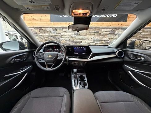 Used 2024 Chevrolet Trax LS FWD image 18
