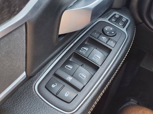 Used 2024 RAM 2500 Big Horn AWD/4WD image 17