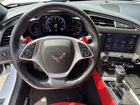 Used 2017 Chevrolet Corvette Stingray Convertible RWD image 16