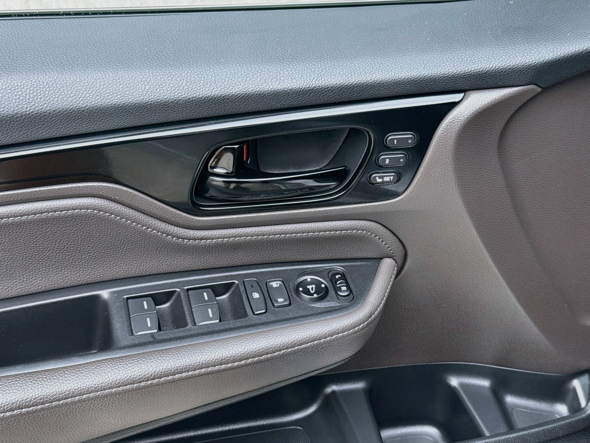 Used 2023 Honda Odyssey Touring image 17