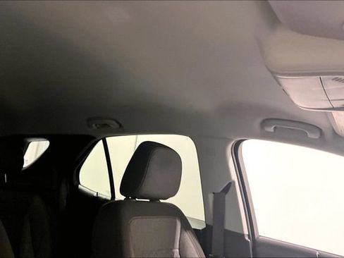 Used 2023 Chevrolet Equinox LT FWD image 35