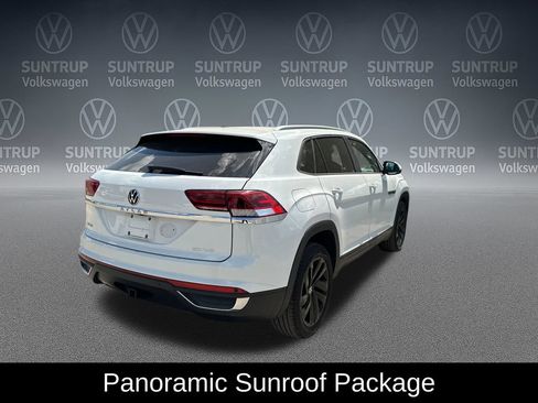 Used 2023 Volkswagen Atlas Cross Sport SE w/ Panoramic Sunroof Package FWD image 7
