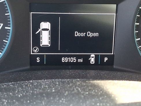 Used 2018 Chevrolet Equinox LT AWD/4WD image 25