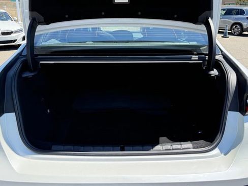 Used 2023 BMW i7 xDrive60 AWD/4WD image 15