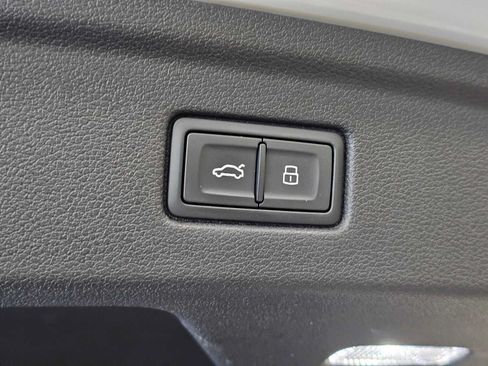 Used 2023 Audi A5 2.0T Premium w/ Convenience Package AWD/4WD image 17