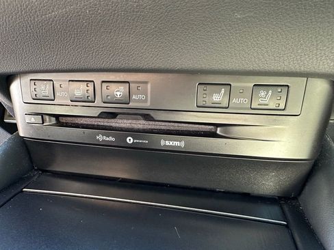 Used 2022 Lexus ES 350 w/ Premium Package image 22