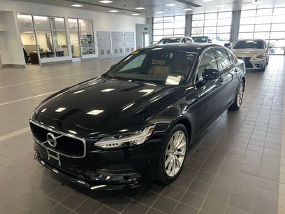 Used 2017 Volvo S90 T6 Momentum w/ Vision Package