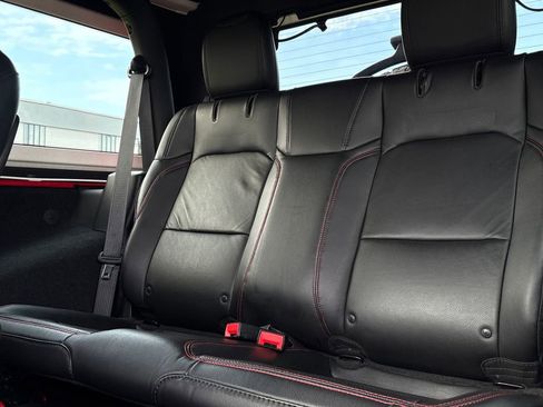 Used 2018 Jeep Wrangler Rubicon AWD/4WD image 20
