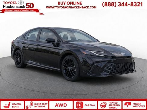 Used 2025 Toyota Camry SE w/ Convenience Package AWD/4WD image 1