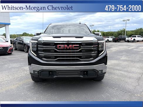 Used 2022 GMC Sierra 1500 SLT w/ SLT Convenience Package AWD/4WD image 3