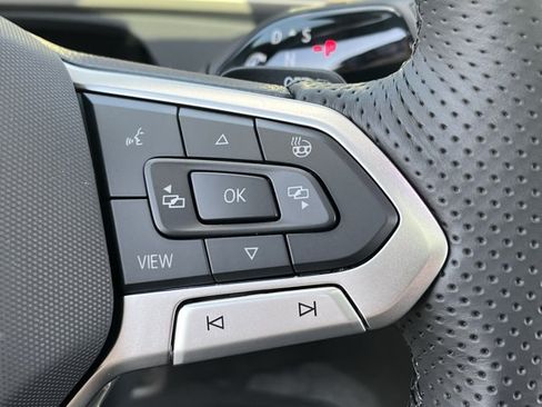 New 2026 Volkswagen Tiguan SEL R-Line AWD/4WD image 16