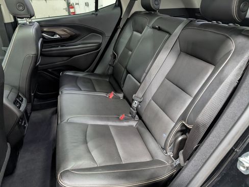 Used 2018 GMC Terrain Denali w/ Advanced Safety Package AWD/4WD image 14