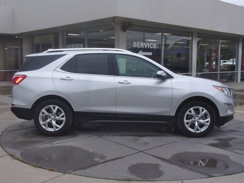 Used 2020 Chevrolet Equinox Premier AWD/4WD image 13