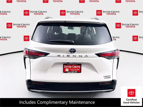 Certified 2021 Toyota Sienna Limited FWD image 6