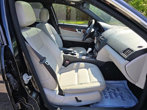Used 2011 Mercedes-Benz C 300 C 300 Luxury 4dr Sedan image 13