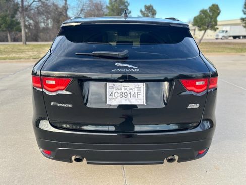 Used 2020 Jaguar F-PACE Premium image 7