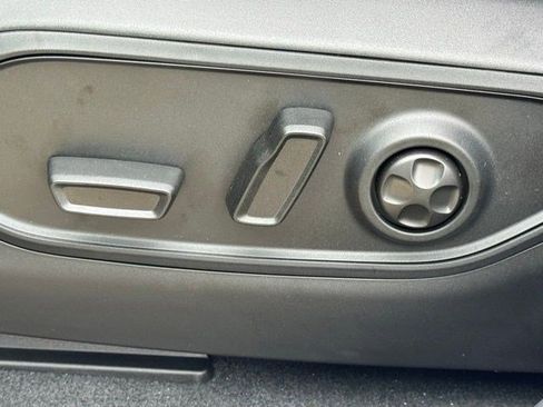 New 2026 Jeep Grand Cherokee L 4WD image 11