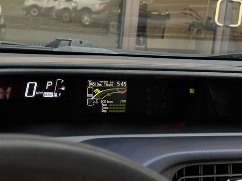 Used 2016 Toyota Prius C Two image 13