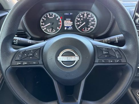 Used 2024 Nissan Sentra S FWD image 30