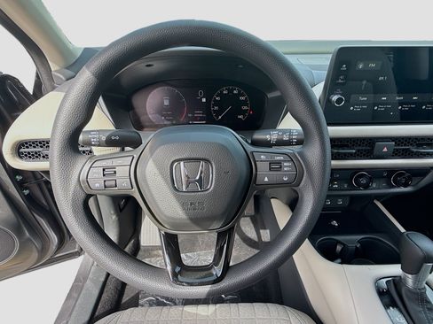 New 2027 Honda HR-V LX image 10