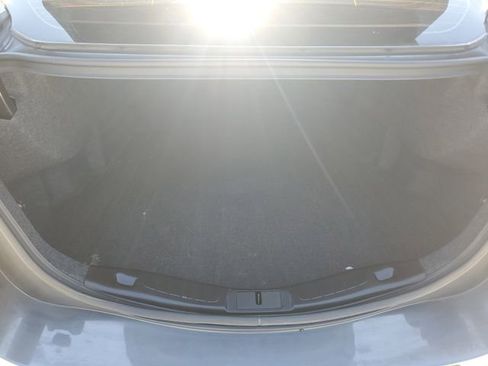 Used 2020 Ford Fusion SE FWD image 9