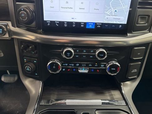 Used 2024 Ford F150 Lariat w/ Tow/Haul Package AWD/4WD image 15