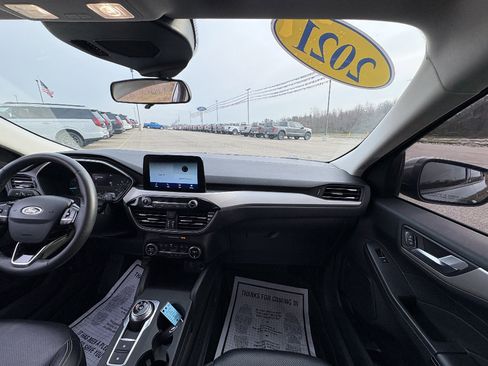 Used 2021 Ford Escape SEL image 23