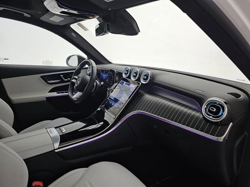 Certified 2025 Mercedes-Benz GLC 300 4MATIC image 13