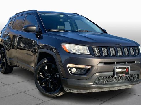 Used 2018 Jeep Compass Altitude image 2