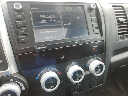 Used 2022 Toyota Sequoia TRD Sport AWD/4WD image 9