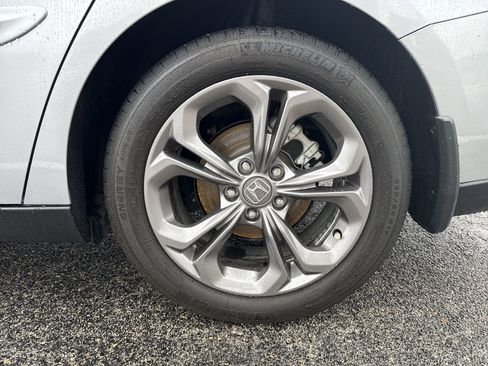 Used 2023 Honda Accord EX image 19