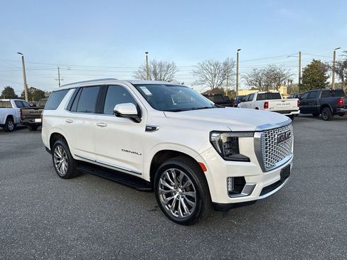 Used 2023 GMC Yukon Denali image 1
