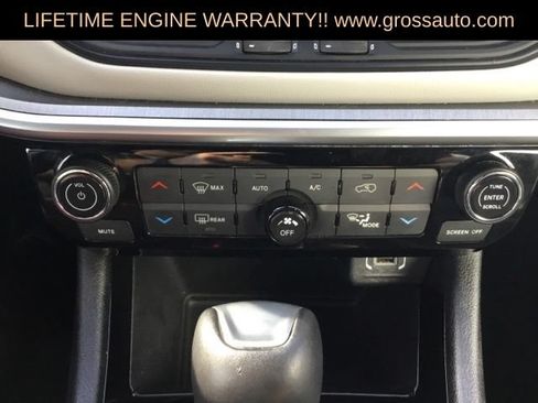 Certified 2025 Jeep Compass Limited AWD/4WD image 25