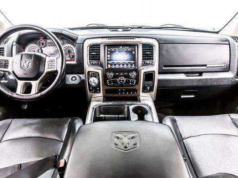 Used 2016 RAM 1500 Laramie w/ Convenience Group AWD/4WD image 18